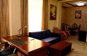Studio, Terrace | Premium bedding, minibar, in-room safe, desk - Cron Palace Tbilisi Hotel (Tbilisi)
