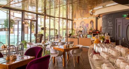 Cron Palace Tbilisi Hotel