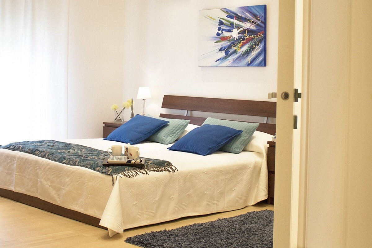 Luxury Suite, 1 Bedroom, Terrace | Premium bedding, in-room safe, individually decorated