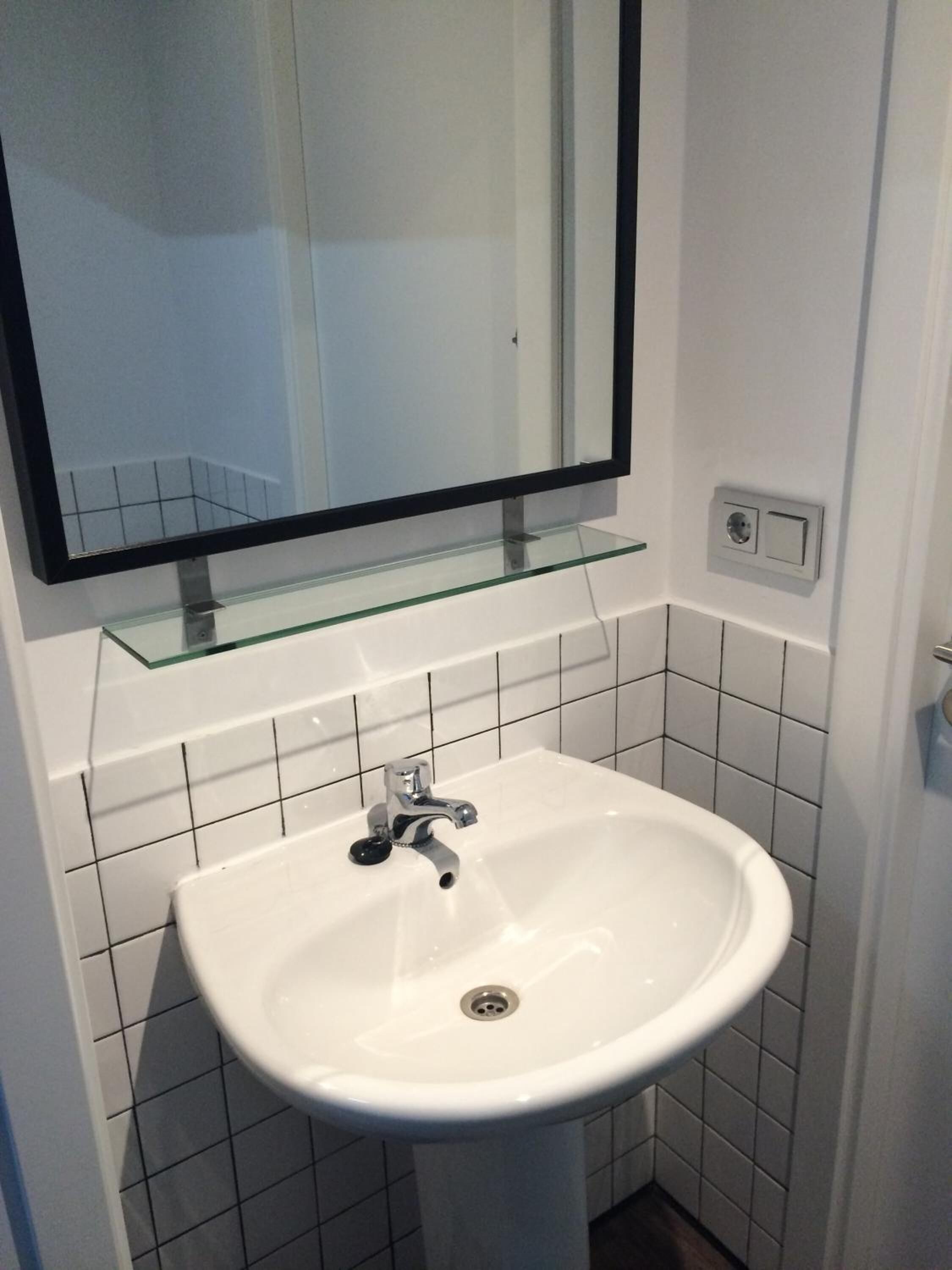 Photo - Chameleon Youth Hostel Alicante