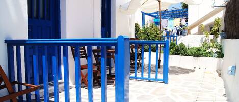 Economy Room | Terrace/patio