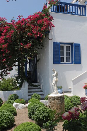 Exterior - Giannis Hotel Apartments (Milos)