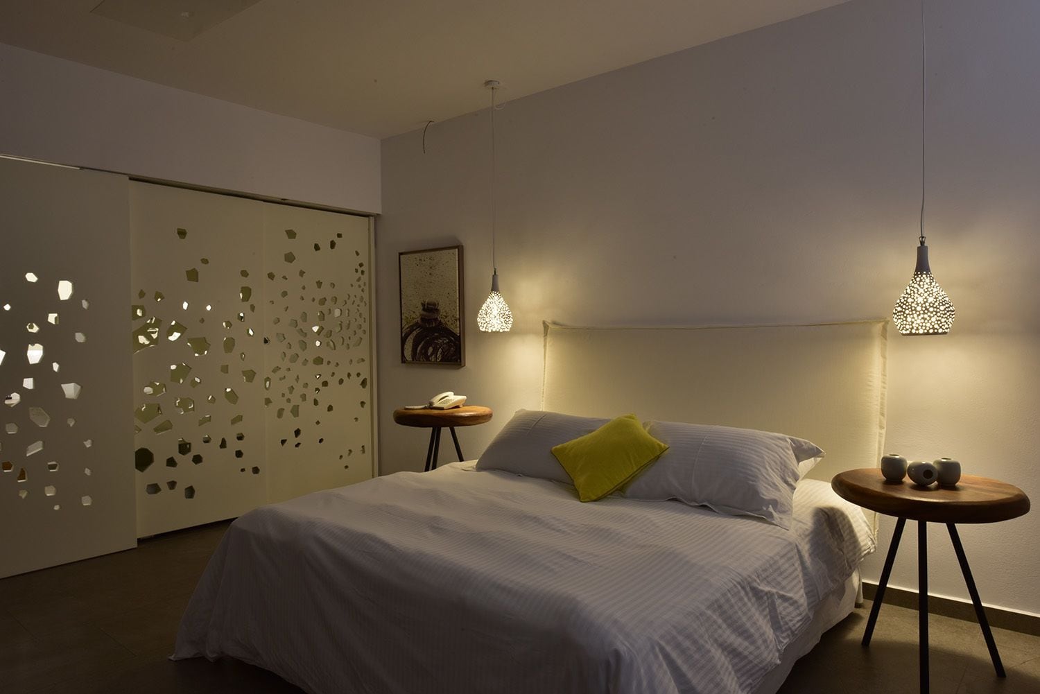 deluxe room | in-room safe, iron/ironing board, free cots/infant beds, rollaway beds