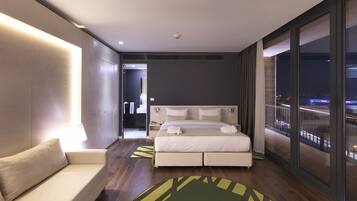 Minibar, in-room safe, desk, soundproofing