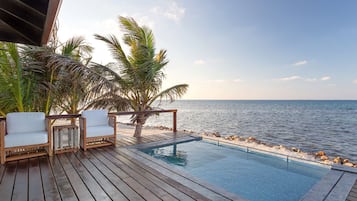 Honeymoon suite, uitzicht op strand, aan zee | Kameruitzicht