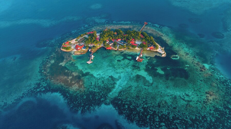 Ray Caye Private Island Resort