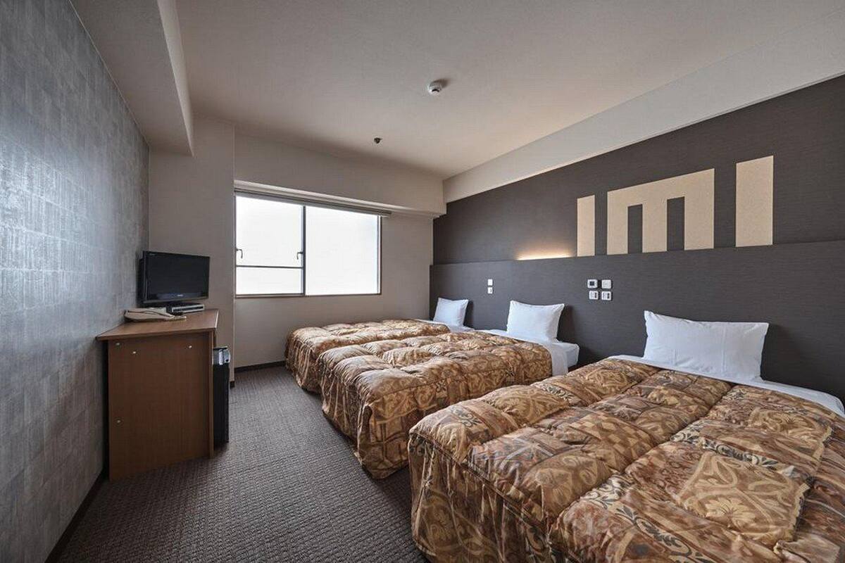 Basic Triple Room