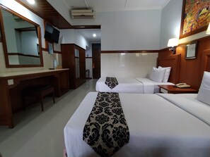 Deluxe Room | Desk, soundproofing, rollaway beds, free WiFi - Hotel Sorga (Kuta)