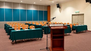 Meeting facility
