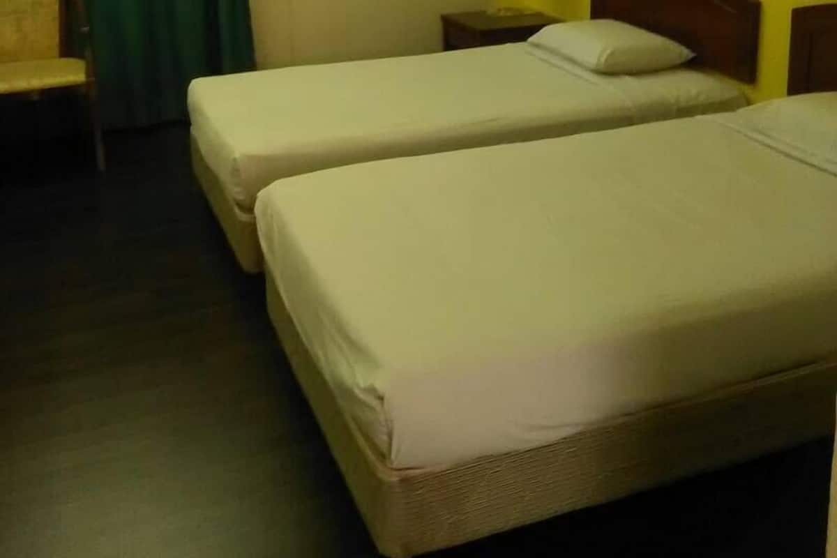 Superior Twin Room | In-room safe, desk, iron/ironing board, free WiFi