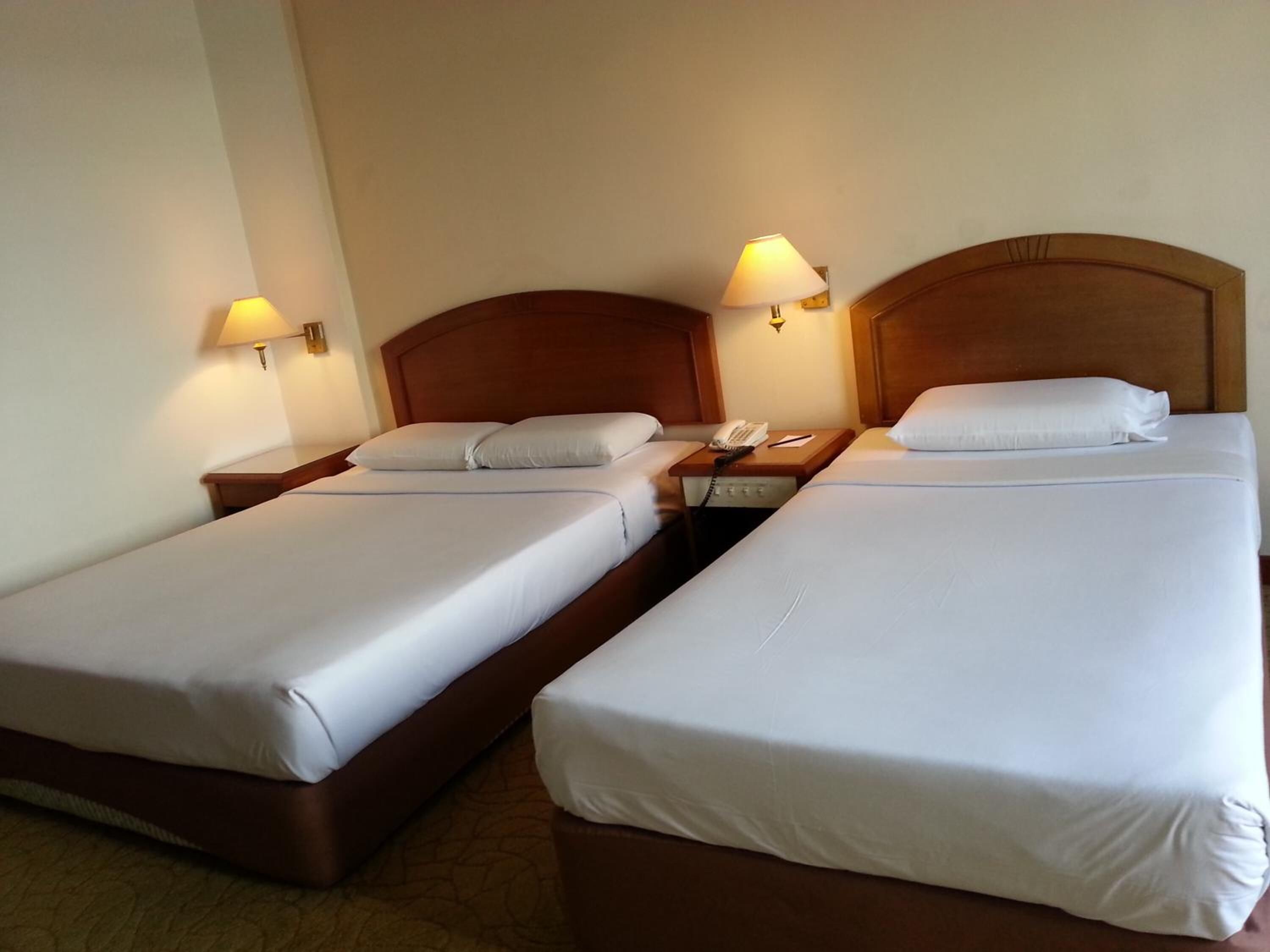 desk, soundproofing, iron/ironing board, bed sheets