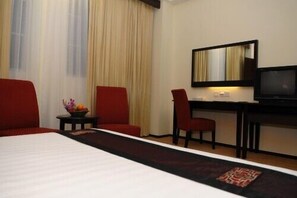 In-room safe, iron/ironing board, free WiFi, bed sheets - Hotel Seri Malaysia Lawas (Lawas)