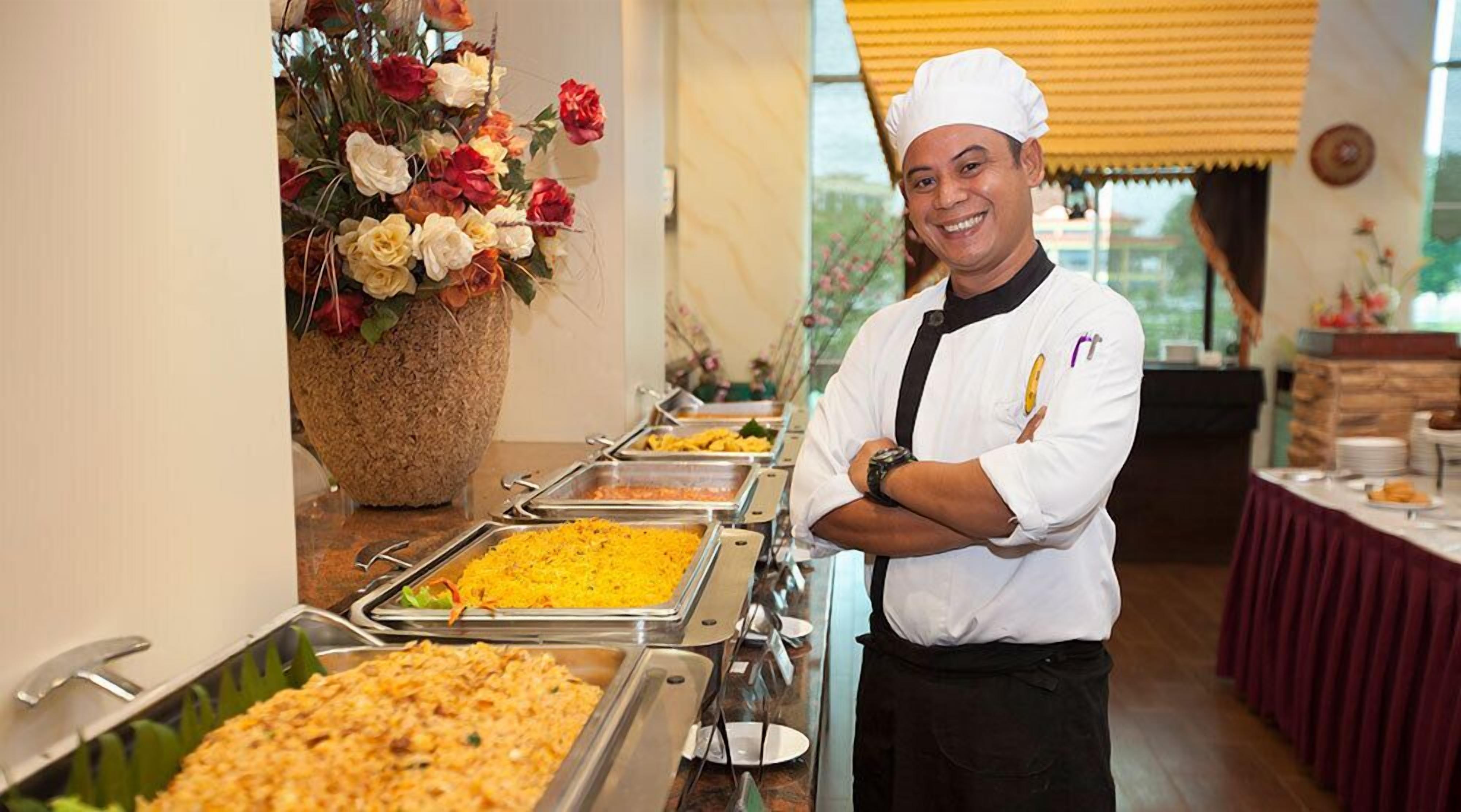 free buffet breakfast