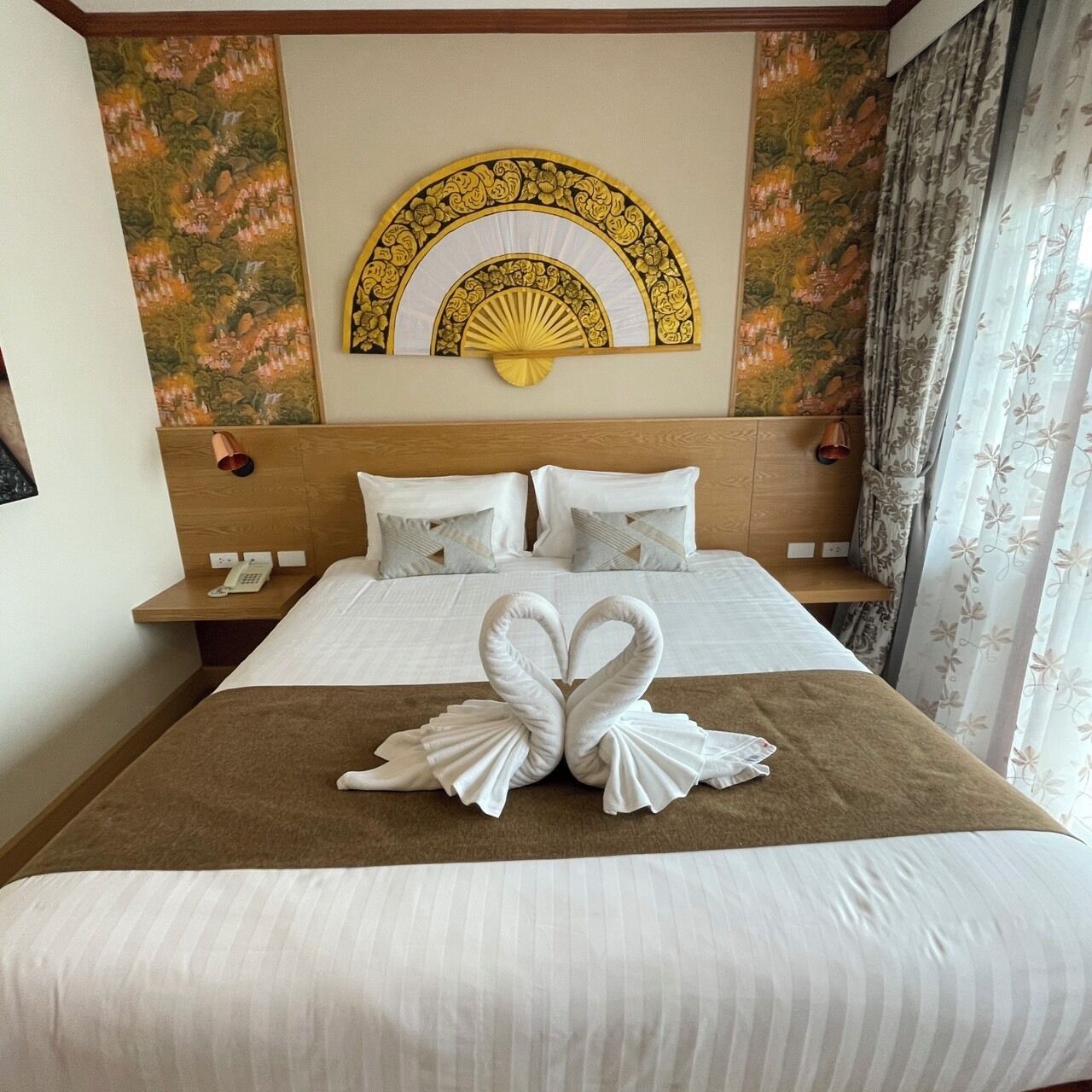 Deluxe Double Room, 1 King Bed, Balcony | In-room safe, soundproofing, free WiFi, bed sheets