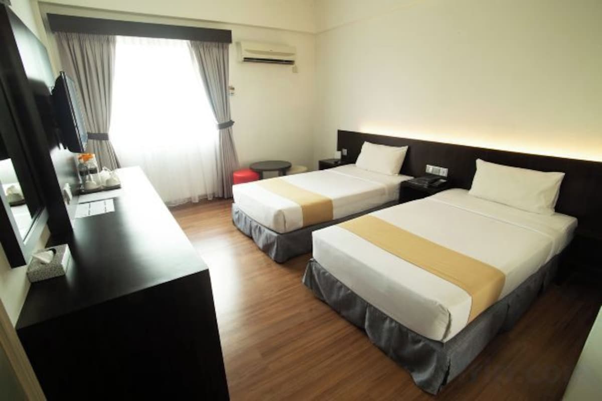 In-room safe, desk, free WiFi, bed sheets