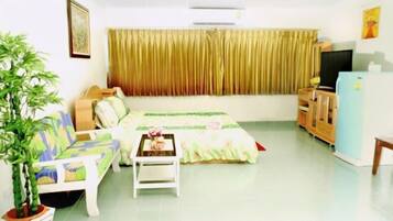 Blackout curtains, WiFi