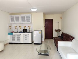 Estúdio | Escrivaninha, cortinas blackout, Wi-Fi (sobretaxa)