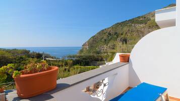 Quadruple Room | Balcony