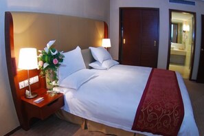 Minibar, in-room safe, alarm clocks - Fuhong International Hotel (Liaoyanglu)