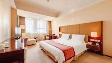 Minibar, in-room safe, alarm clocks