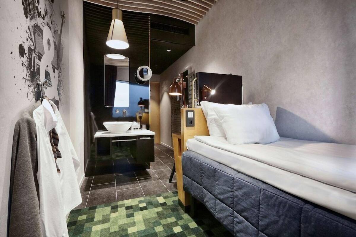 In-room safe, laptop workspace, blackout curtains, iron/ironing board