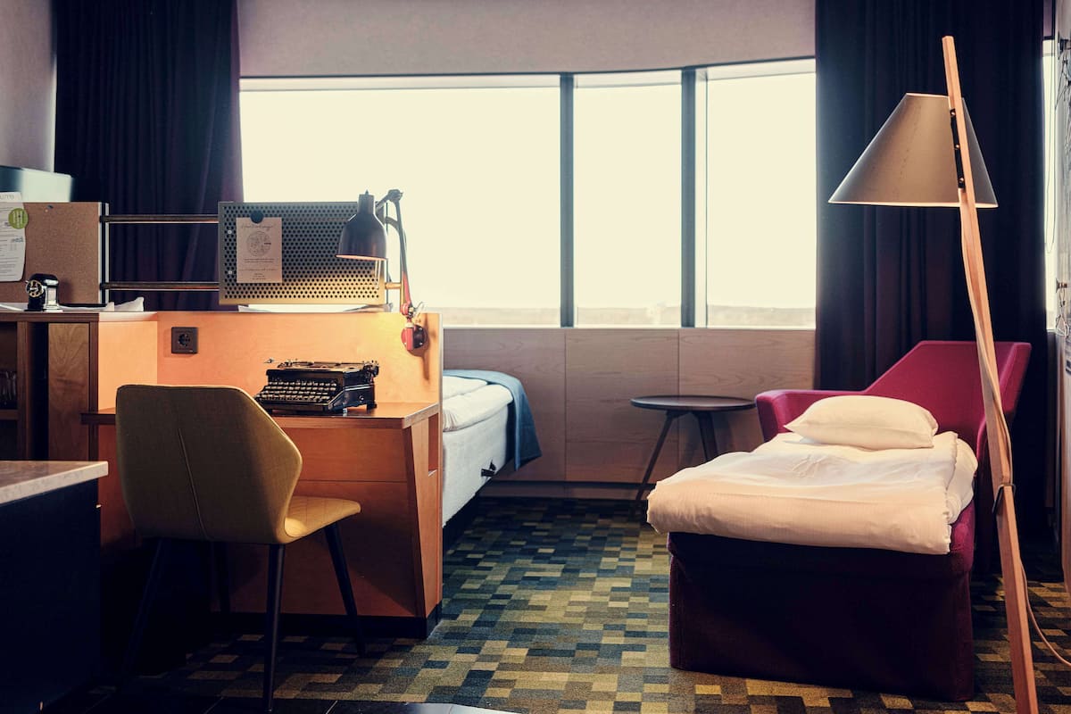 Deluxe Room, 2 Twin Beds, Non Smoking | In-room safe, laptop workspace, blackout drapes, iron/ironing board
