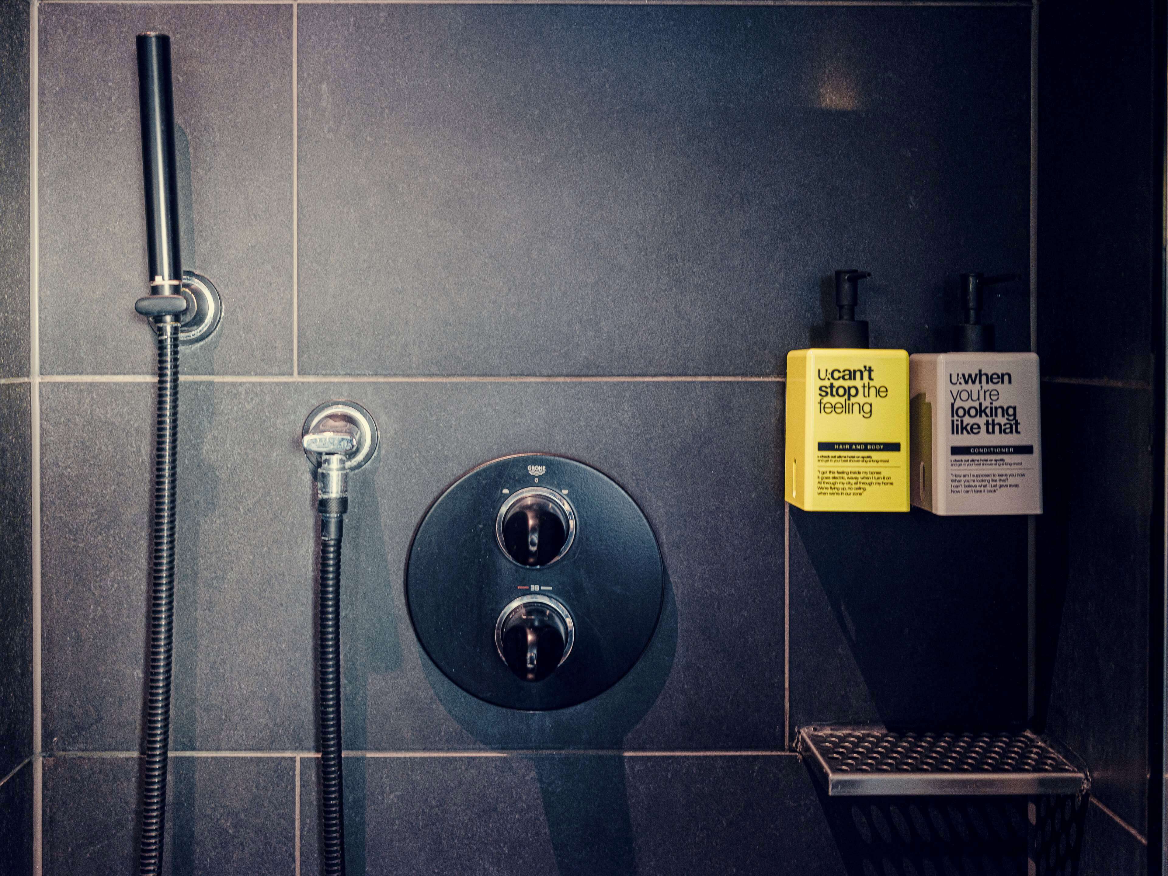 1 bedroom, in-room safe, laptop workspace, blackout curtains