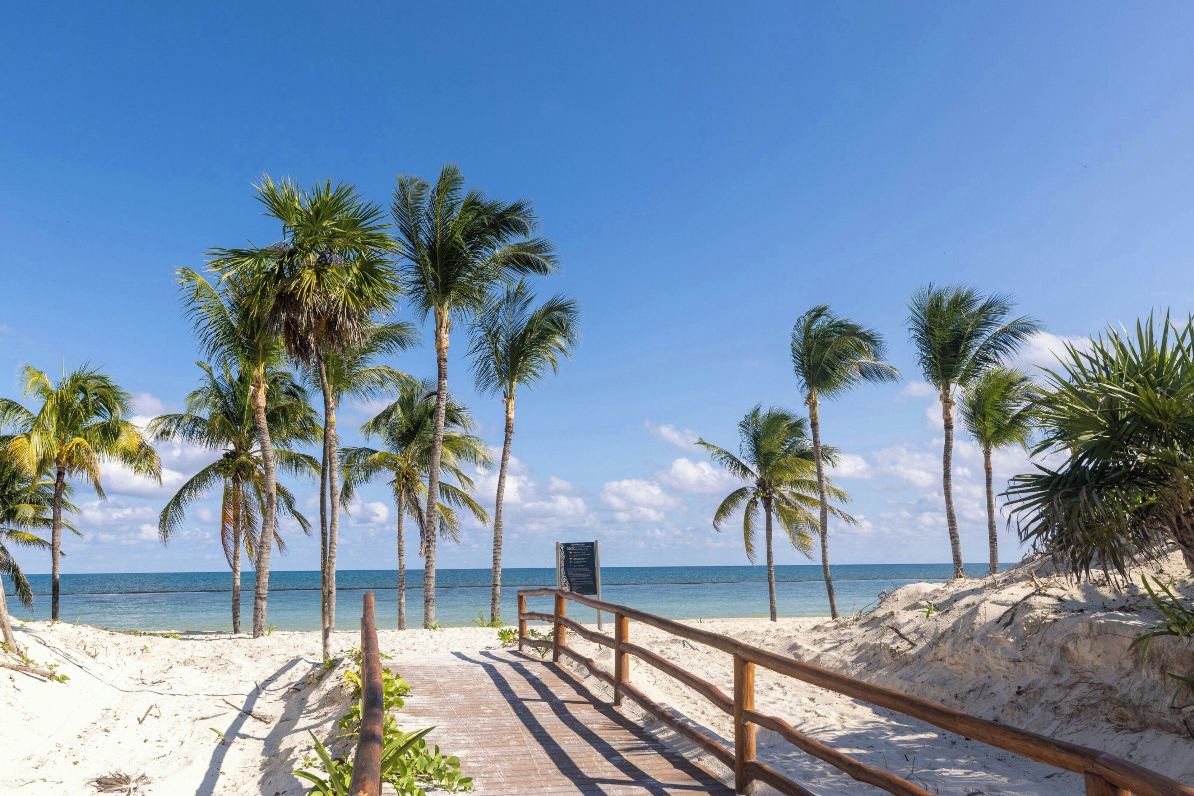Beach nearby, free beach cabanas, sun loungers, beach umbrellas