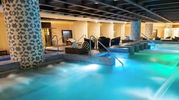 Salas de tratamientos para parejas, sauna, bañera de hidromasaje