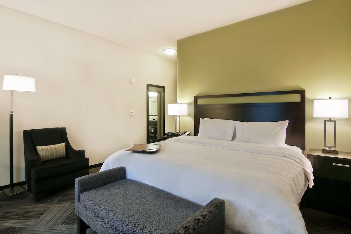 Coffres-forts dans les chambres, Wi-Fi gratuit, draps fournis