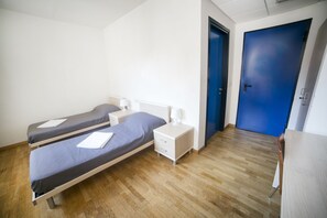 Twin Room, Ensuite - Sunny Terrace Hostel (Venice)