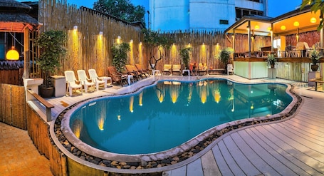 Outdoor pool, sun loungers