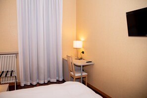 Minibar, escriptori i wifi gratuïta 