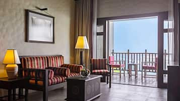 Minibar, in-room safe, desk, blackout drapes