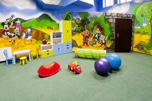 Children’s play area – indoor