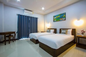 Deluxe Twin Room | Desk, free WiFi - Mana Hotel (Chiang Rai)
