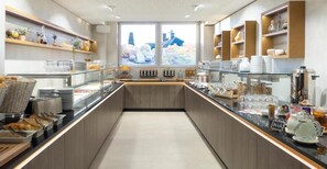 Desayuno buffet incluido todos los días 