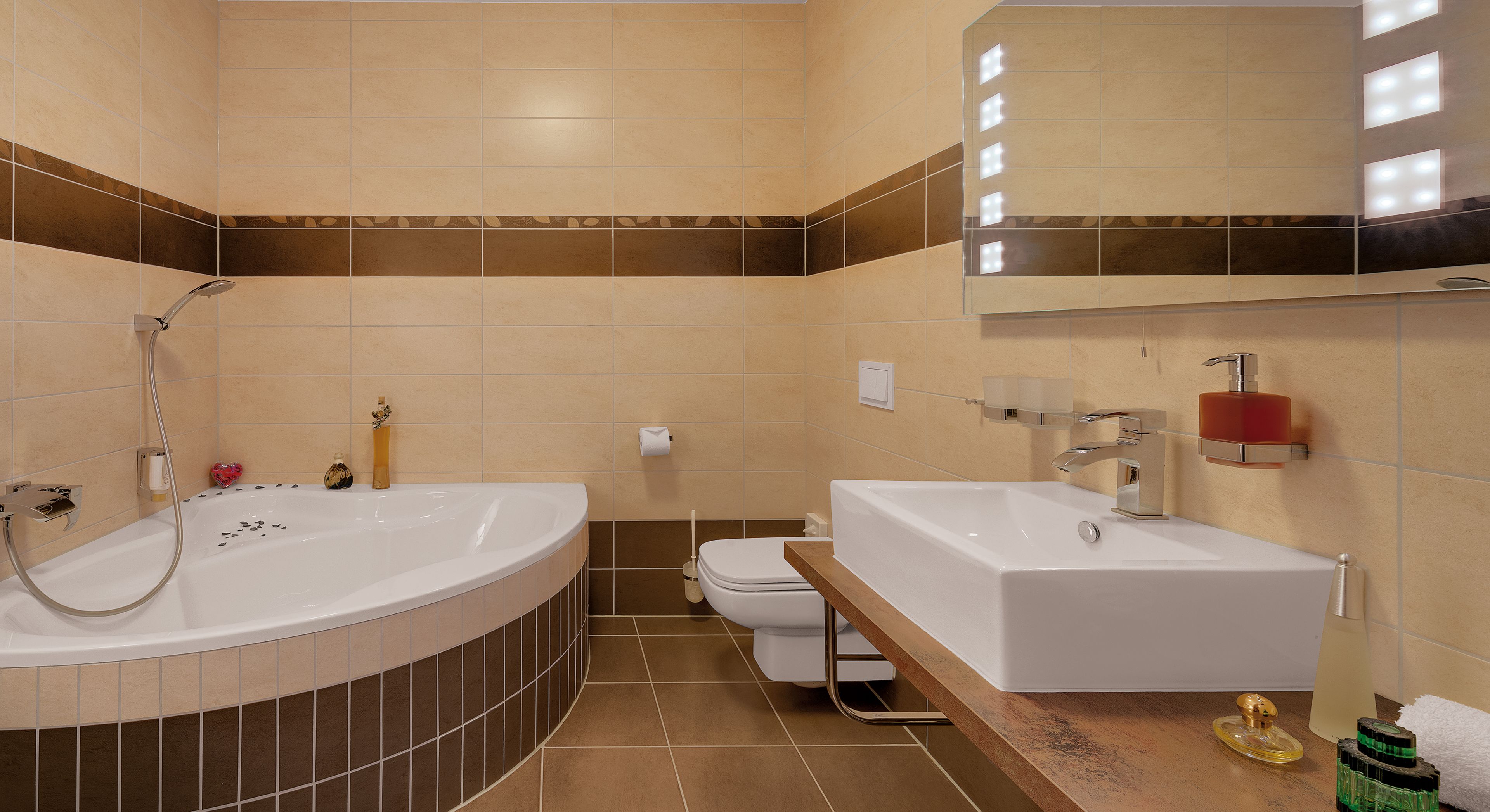 premium double room | bathroom | free toiletries, hair dryer, towels, soap