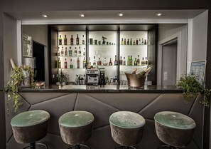 Bar (on property) - Hôtel d'Orléans (Orléans)