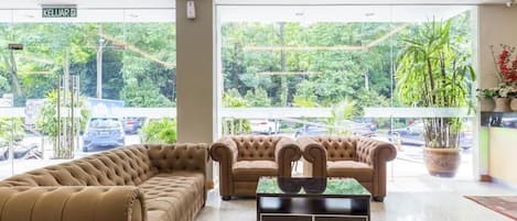 Pintu masuk interior