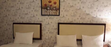 Familiekamer | Geluiddichte muren, extra bedden, gratis wifi, beddengoed