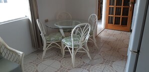 Balcony - Leisure Inn (Soufrière)