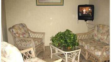 Apartment, 1 Bedroom | Living room | TV