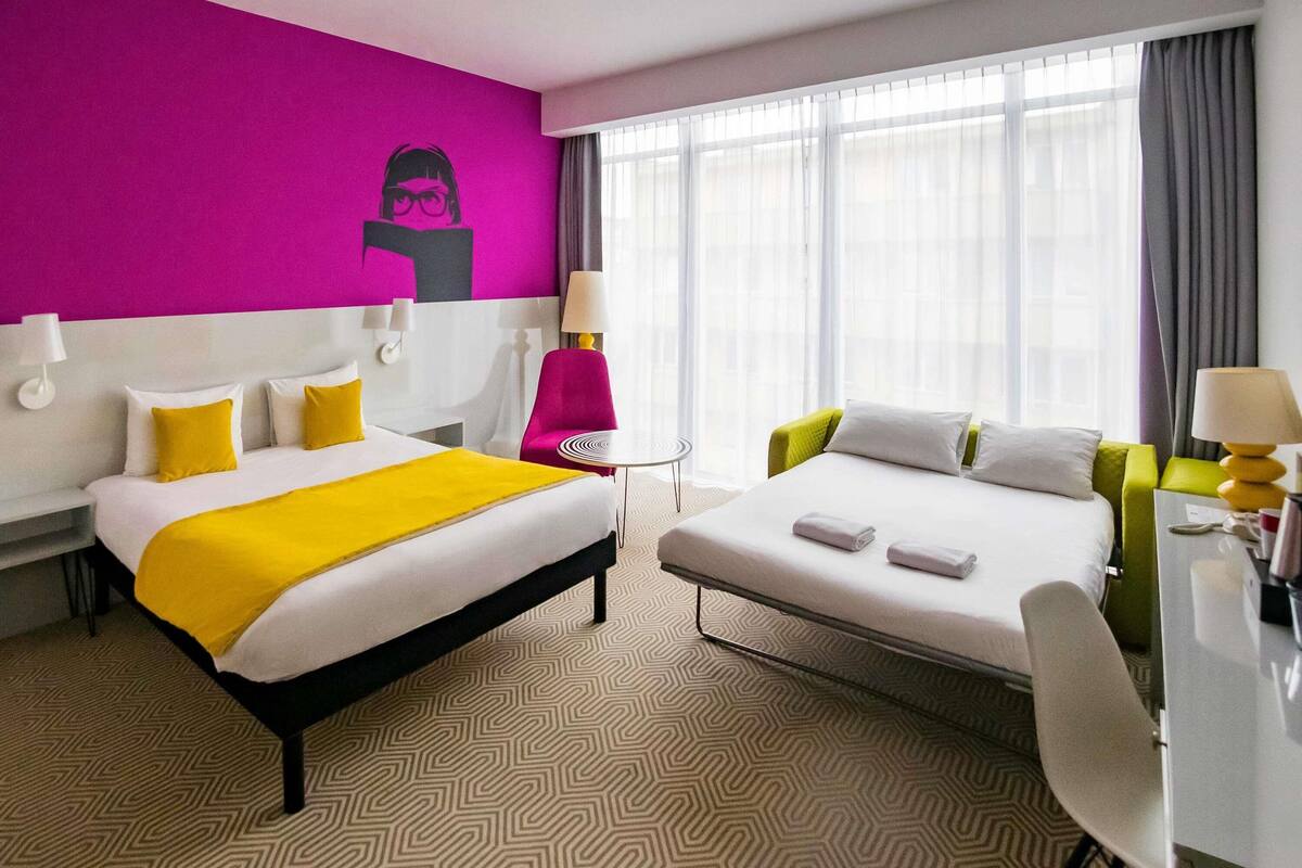 comfort double room, 1 double bed with sofa bed (premium) | hypo-allergenic bedding, desk, blackout curtains, soundproofing