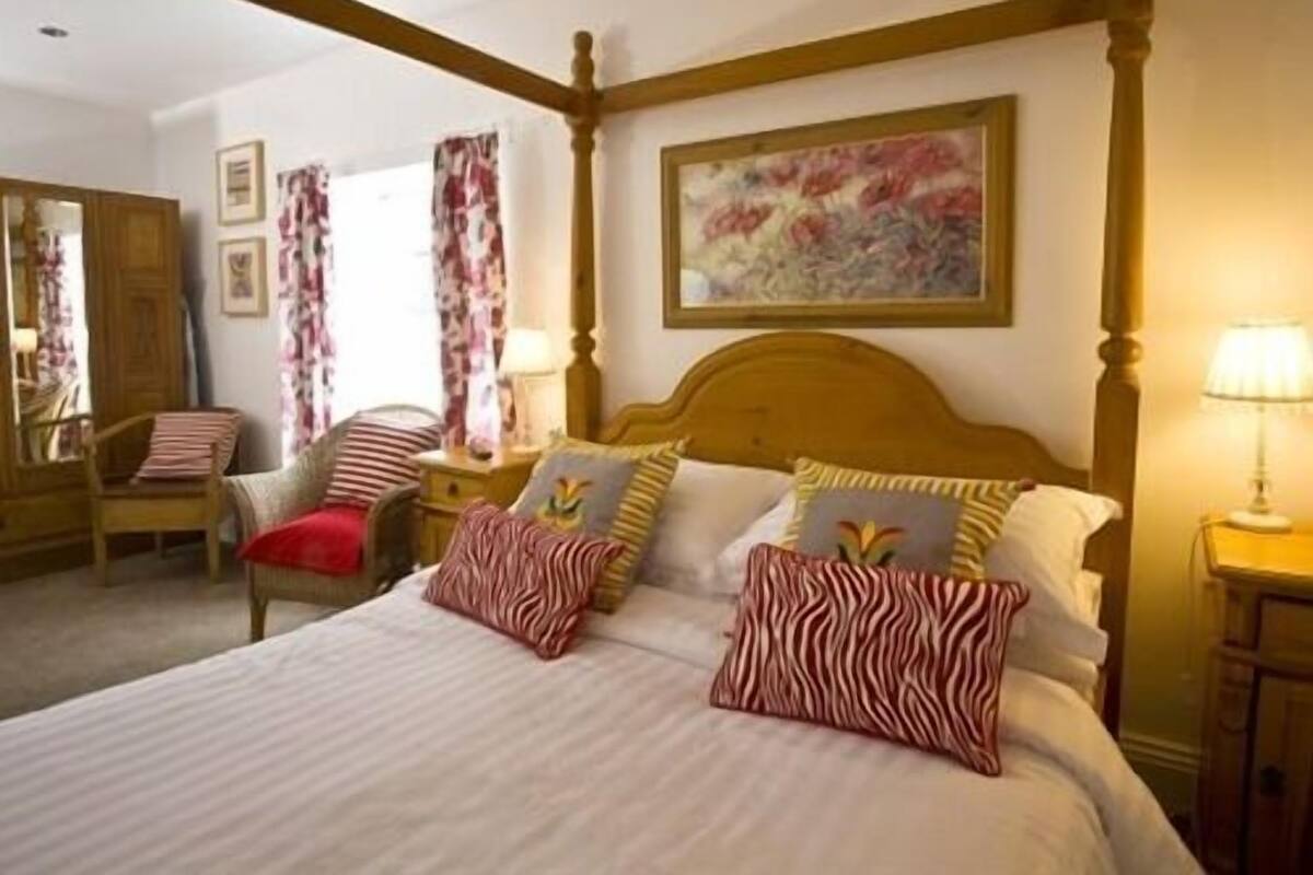 Double Room, Ensuite (Four Poster)