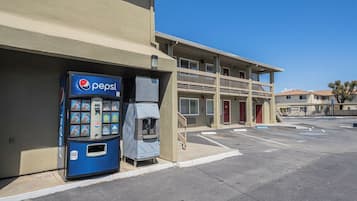 บริเวณภายนอก