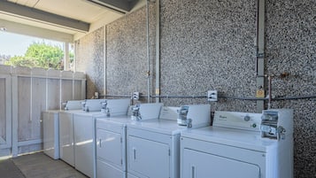 บริเวณภายนอก