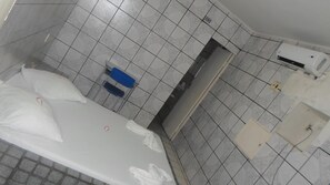 Bathroom | Shower - S&L Hotel (Recife)
