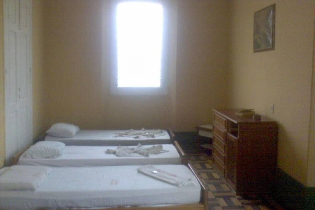 Rollaway beds, free WiFi