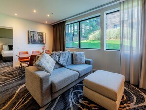 Apartment, 2 Schlafzimmer | Hochwertige Bettwaren, Zimmersafe, Schreibtisch